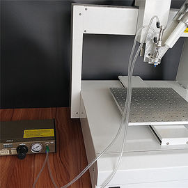 دو مایع XYZ-3 دسکتاپ به صورت خودکار چسب انصراف ماشین / پنوماتیک AB انصراف رباط